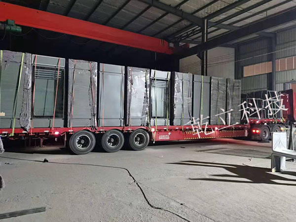 乾立—江西都昌候車亭項目第十車指路牌專車發(fā)貨